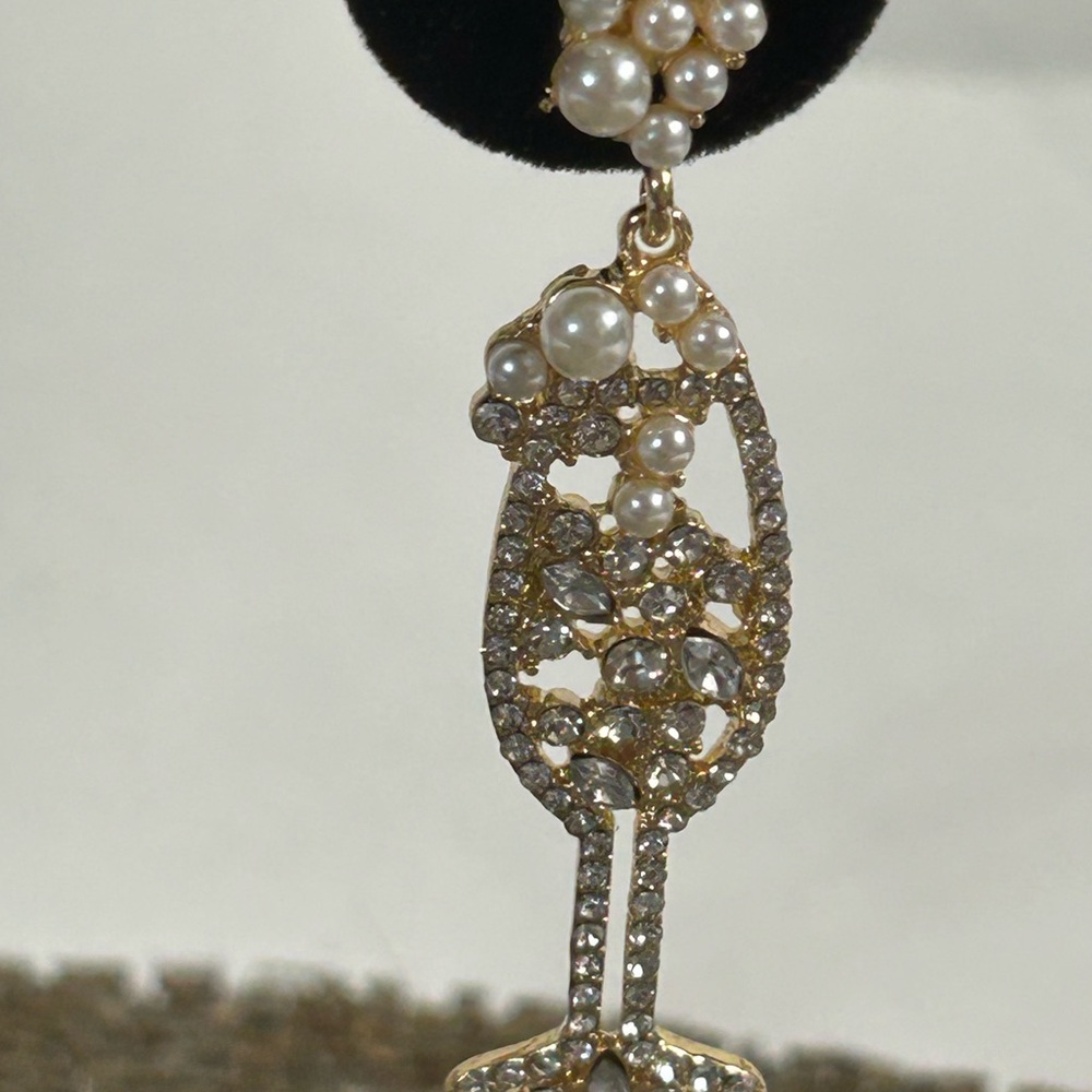 Earrings - Picture 2 of 6